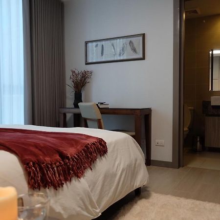 One Uptown Residence Taguig Buitenkant foto