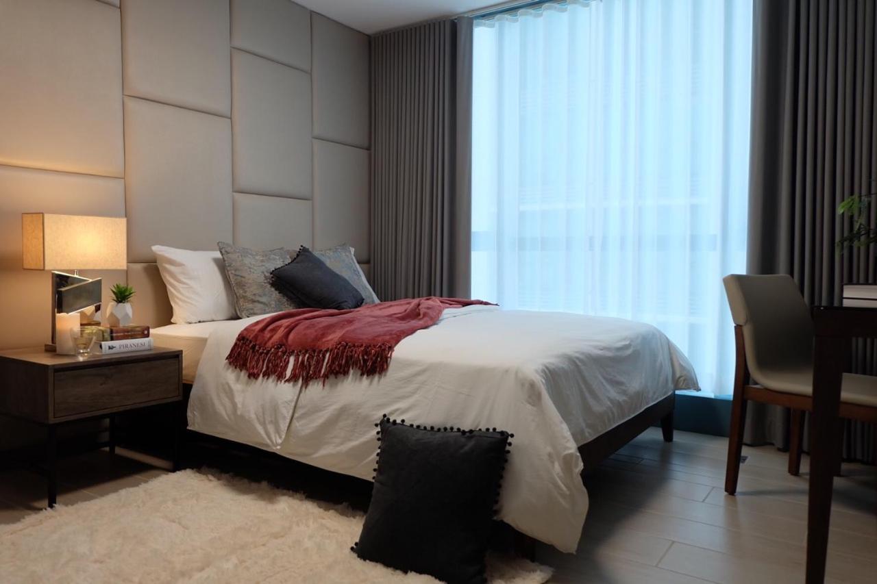 One Uptown Residence Taguig Buitenkant foto
